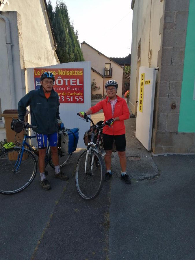 Le Casse Noisettes Otel Gourin Dış mekan fotoğraf